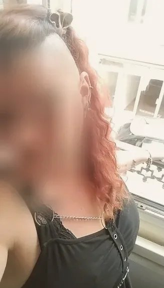 Anna, 35