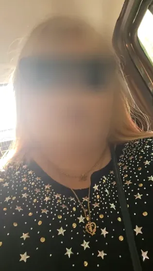 Carina, 25