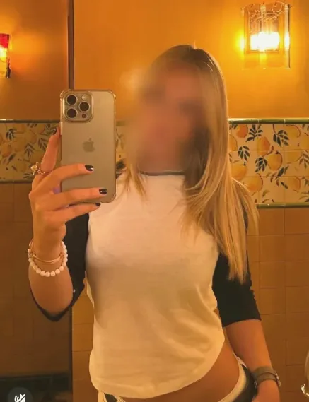 Diana, 29