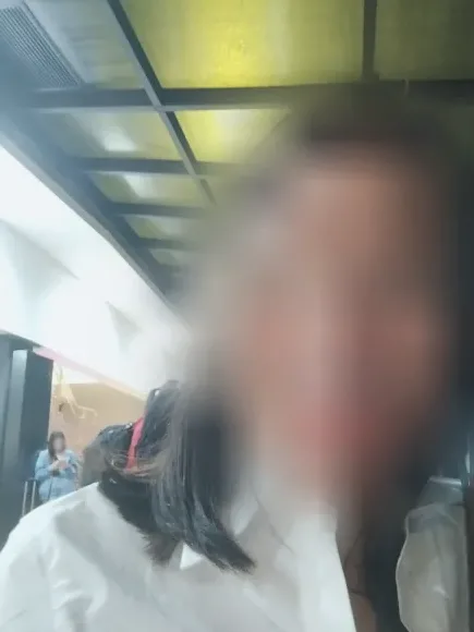 Emma, 35
