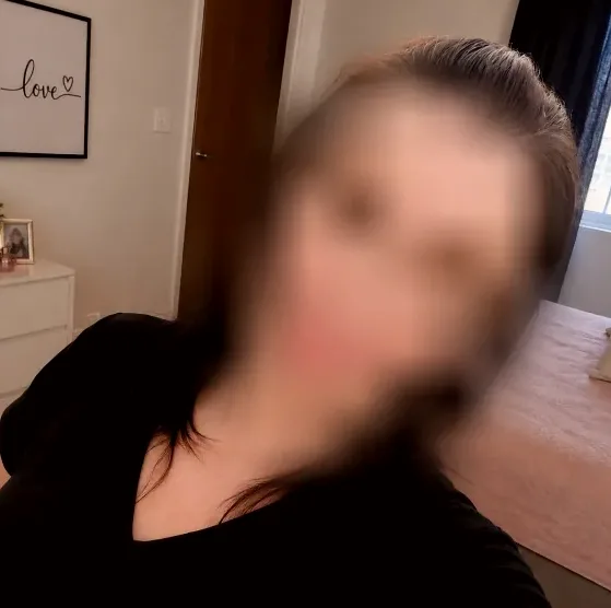 Greta, 37