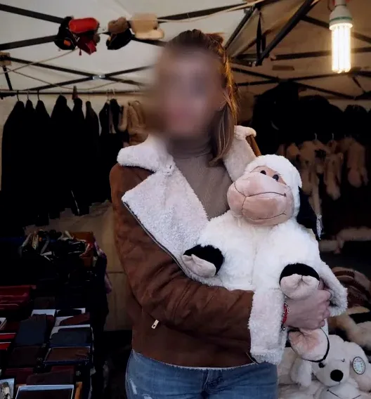 Lena, 35