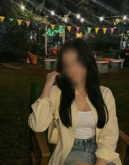 Leyla, 24