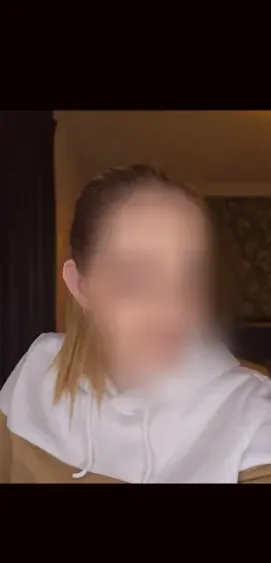Nina, 36