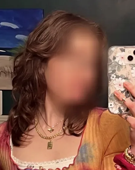 Pauline, 20