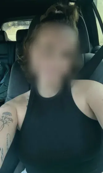 Selina, 35