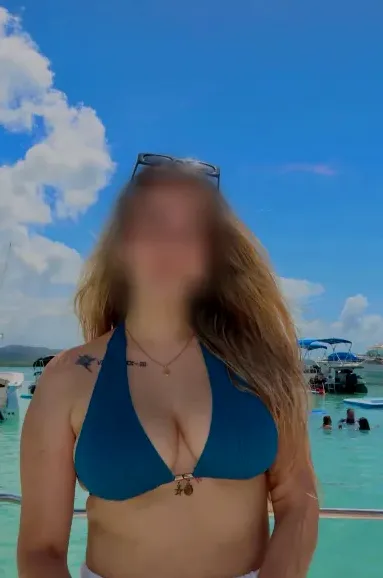 Sophie, 21