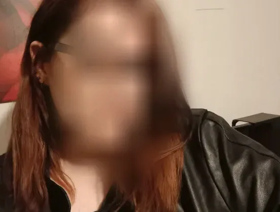 Stefanie, 25