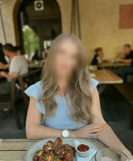 Thea, 32